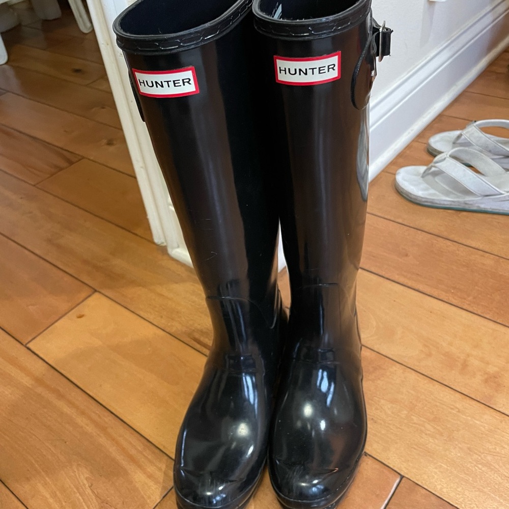 Hunter knee high boots size 9 black